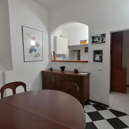 Gallery House * Fermo