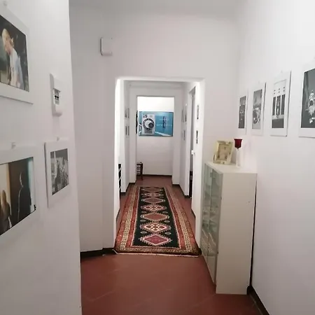 Gallery House * Fermo